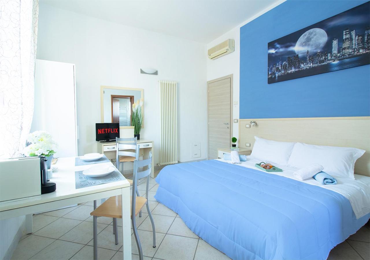 Athena Rooms - Parcheggio Privato Boloňa Exteriér fotografie
